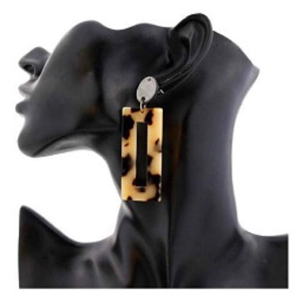 Faux tortoiseshell dangle earrings